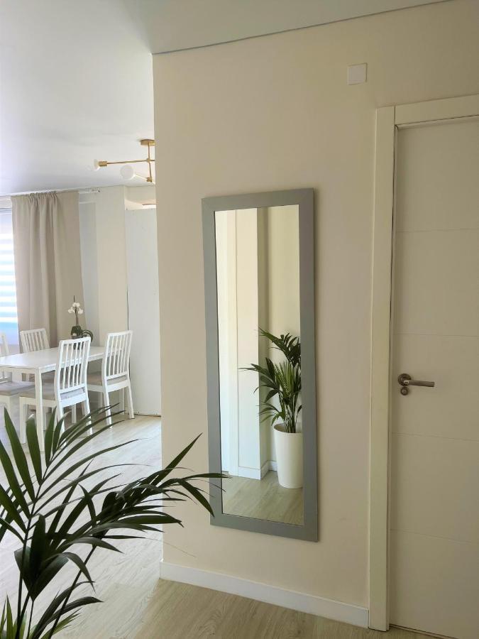 Cozy Modren Apartment on Malvarrosa Beach Valencia Buitenkant foto