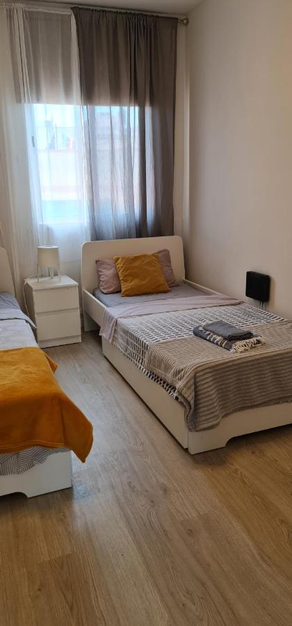 Cozy Modren Apartment on Malvarrosa Beach Valencia Buitenkant foto